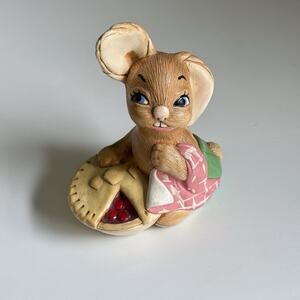 PENDELFIN HAND PAINTED STONECRAFT - PIEFACE - MADE IN ENGLAND‎ 4"